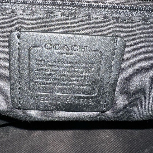 Coach large handbag. Sophisticated black pebble leather shoulder bag must have!! - Picture 5 of 12